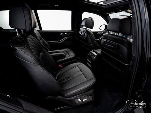 Used 2021 BMW X7 M50i AWD/4WD image 44