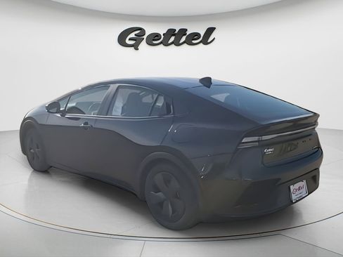 New 2026 Toyota Prius Plug-In Hybrid FWD image 6