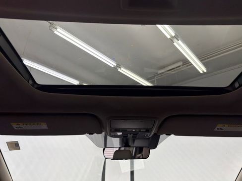 Used 2020 Honda Odyssey Elite image 25