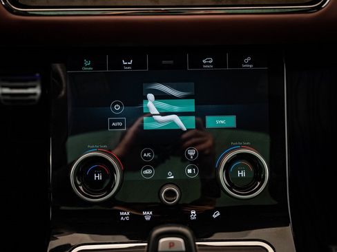 Used 2020 Land Rover Range Rover Evoque R-Dynamic HSE image 36