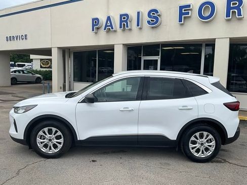 Used 2023 Ford Escape Active w/ Cold Weather Package FWD image 2