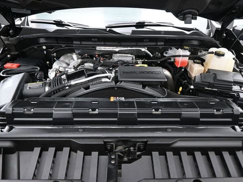 Used 2022 GMC Sierra 3500 Denali image 27