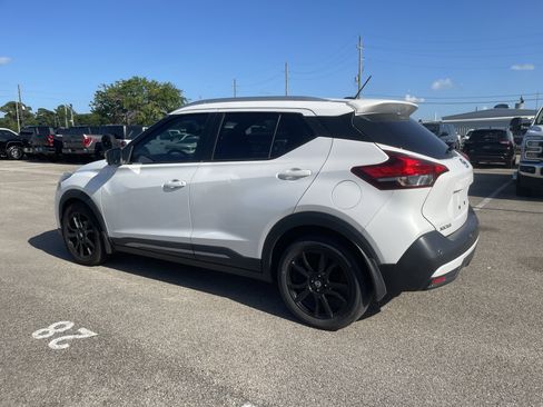 Used 2020 Nissan Kicks SR FWD image 3