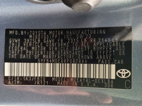 Used 2024 Toyota Corolla LE FWD image 33