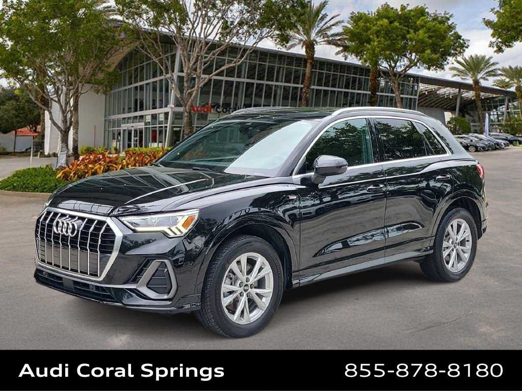 Certified 2024 Audi Q3 2.0T Premium AWD/4WD image 1