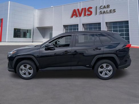 Used 2025 Toyota RAV4 XLE image 10