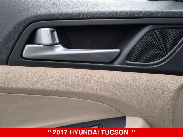 Used 2017 Hyundai Tucson Sport AWD/4WD image 12