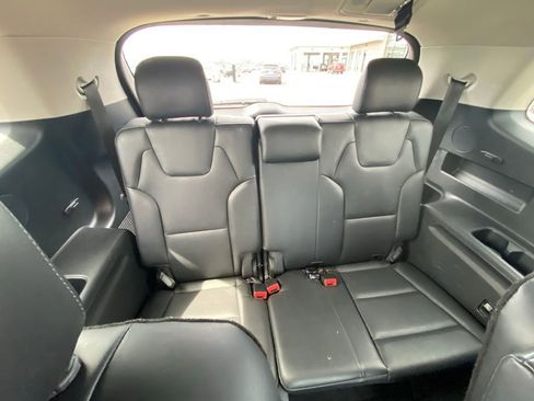 Certified 2025 Kia Telluride S image 30