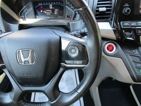 Used 2018 Honda Odyssey EX-L image 14