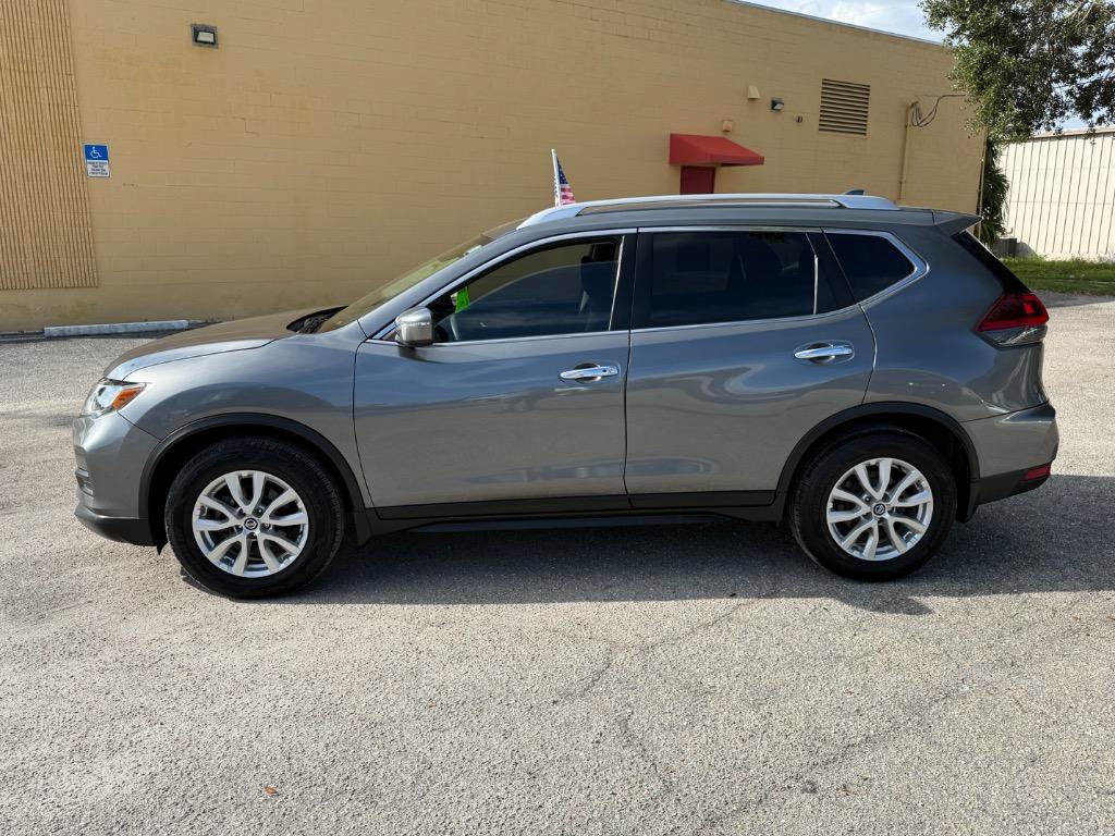 Used 2019 Nissan Rogue SV FWD image 4