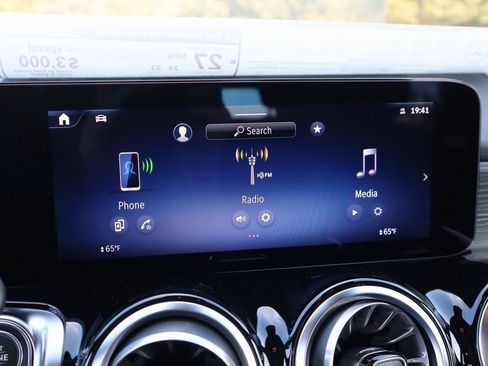 New 2026 Mercedes-Benz GLB 250 4MATIC image 47