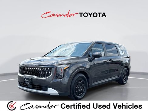 Used 2026 Kia Carnival FWD image 1