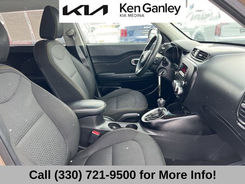Used 2015 Kia Soul + image 55