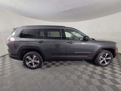 New 2026 Jeep Grand Cherokee L Limited RWD image 4