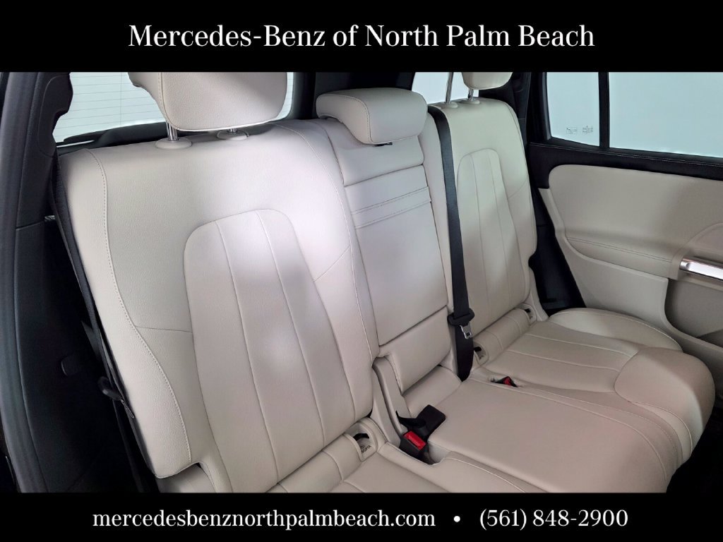 Certified 2023 Mercedes-Benz EQB 300 4MATIC image 28