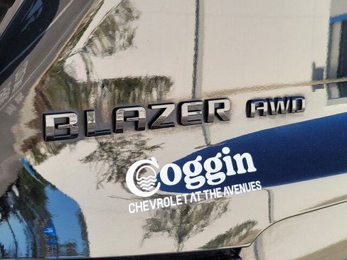 Certified 2023 Chevrolet Blazer RS w/ Driver Confidence II Package image 30