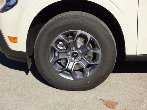 New 2025 Ford Maverick XLT w/ XLT Luxury Package image 9