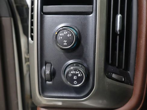 Used 2014 Chevrolet Silverado 1500 High Country AWD/4WD image 32