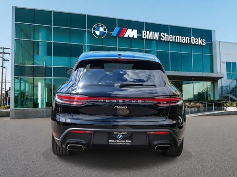 Used 2023 Porsche Macan AWD/4WD image 5