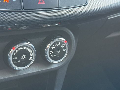 Used 2011 Mitsubishi Lancer Evolution GSR image 28