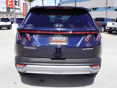 Used 2025 Hyundai Tucson Limited AWD/4WD image 6