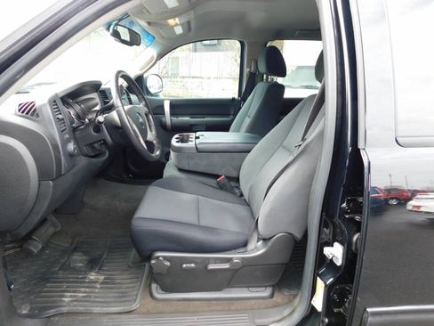 Used 2009 GMC Sierra 1500 SLE w/ Power Pack Plus AWD/4WD image 6