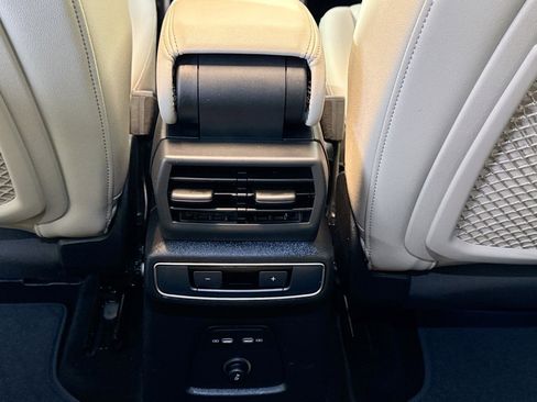 Used 2025 Audi Q4 e-tron Premium Plus image 24