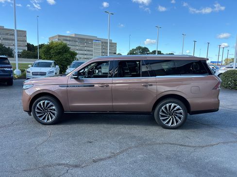 New 2025 Lincoln Navigator L Black Label image 4
