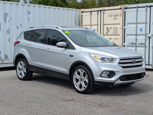 Used 2019 Ford Escape Titanium FWD image 2