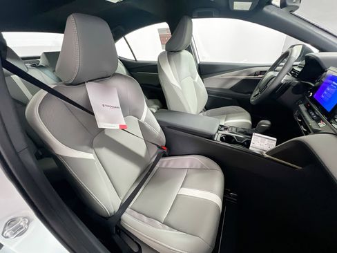 New 2026 Toyota Camry SE image 31