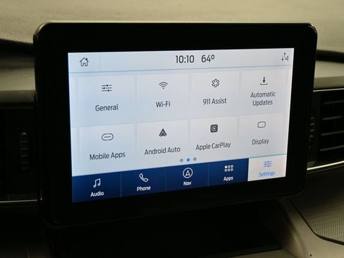 Used 2021 Ford Explorer XLT w/ Equipment Group 202A AWD/4WD image 10