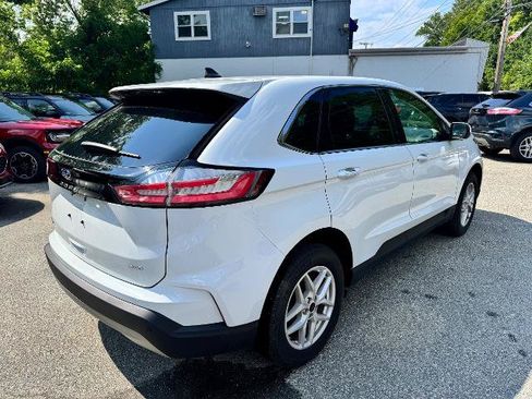 Certified 2023 Ford Edge SEL w/ Convenience Package AWD/4WD image 2