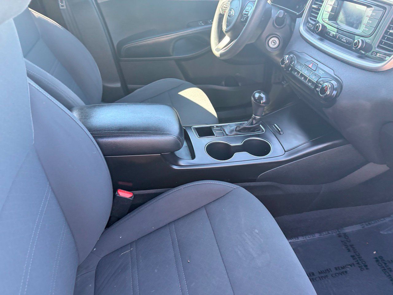 Used 2017 Kia Sorento FWD image 10