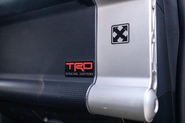 Used 2007 Toyota FJ Cruiser 4WD w/ TRD Special Edition image 55