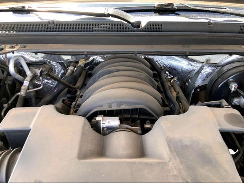 Used 2015 Chevrolet Tahoe LTZ AWD/4WD image 32