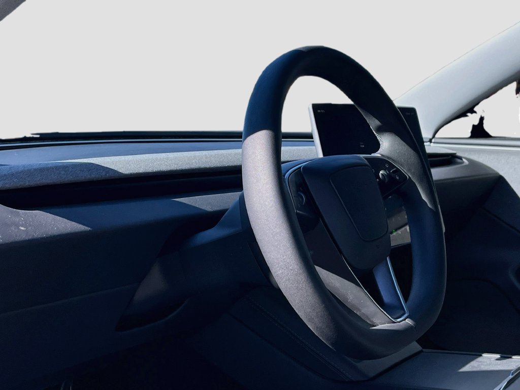 Used 2025 Tesla Model 3 Long Range RWD image 9