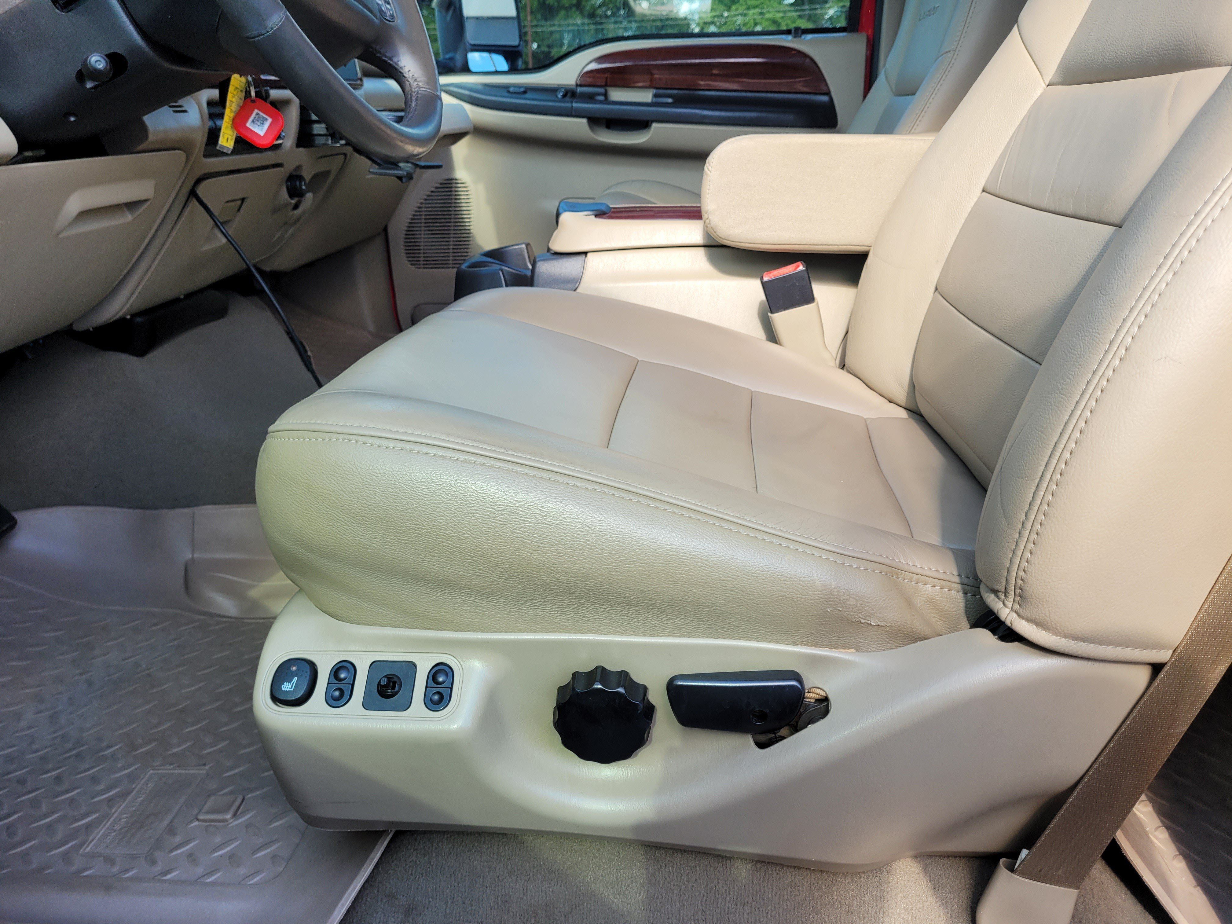 Used 2006 Ford F250 Lariat AWD/4WD image 23