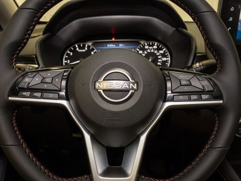 New 2025 Nissan Altima 2.5 SR w/ SR Premium Package image 18