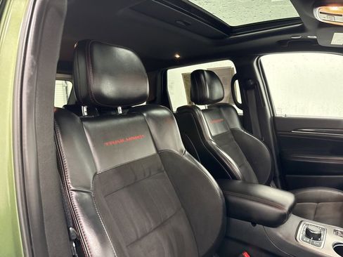 Certified 2020 Jeep Grand Cherokee Trailhawk w/ Premium Lighting Group image 14