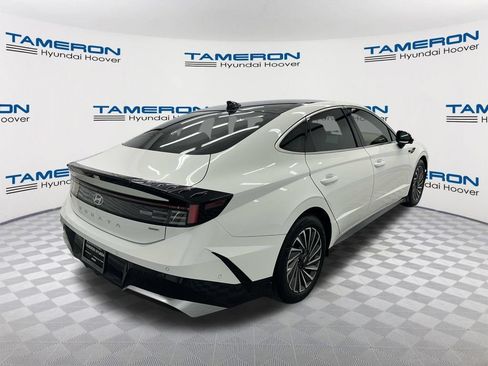 Used 2025 Hyundai Sonata Limited FWD image 5