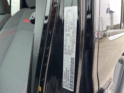 Used 2024 Jeep Wrangler Rubicon image 23