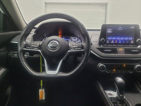 Used 2019 Nissan Altima 2.5 SR FWD image 22