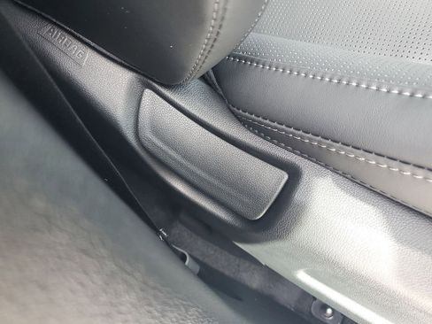 New 2026 Kia Sorento S image 9