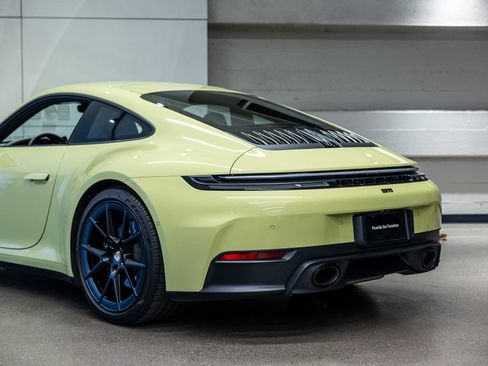 Certified 2025 Porsche 911 Carrera image 26