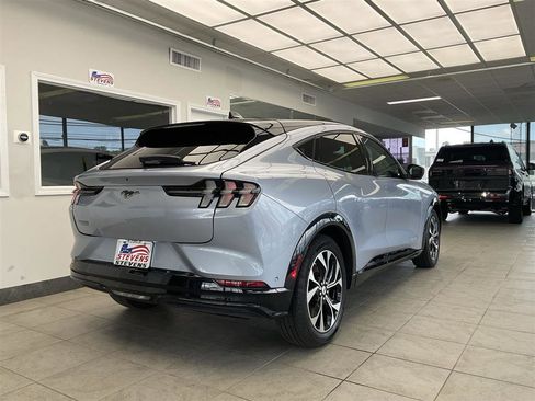 Used 2022 Ford Mustang Mach-E Premium AWD/4WD image 5