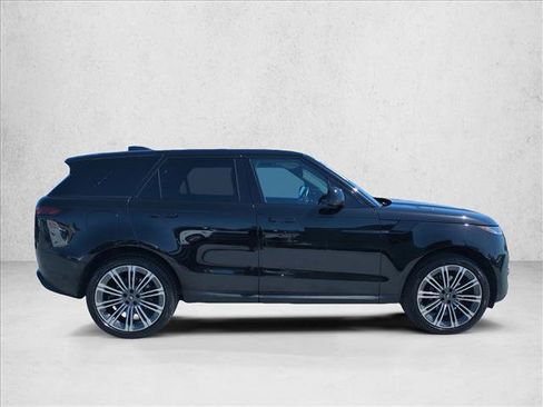 Used 2024 Land Rover Range Rover Sport SE AWD/4WD image 4