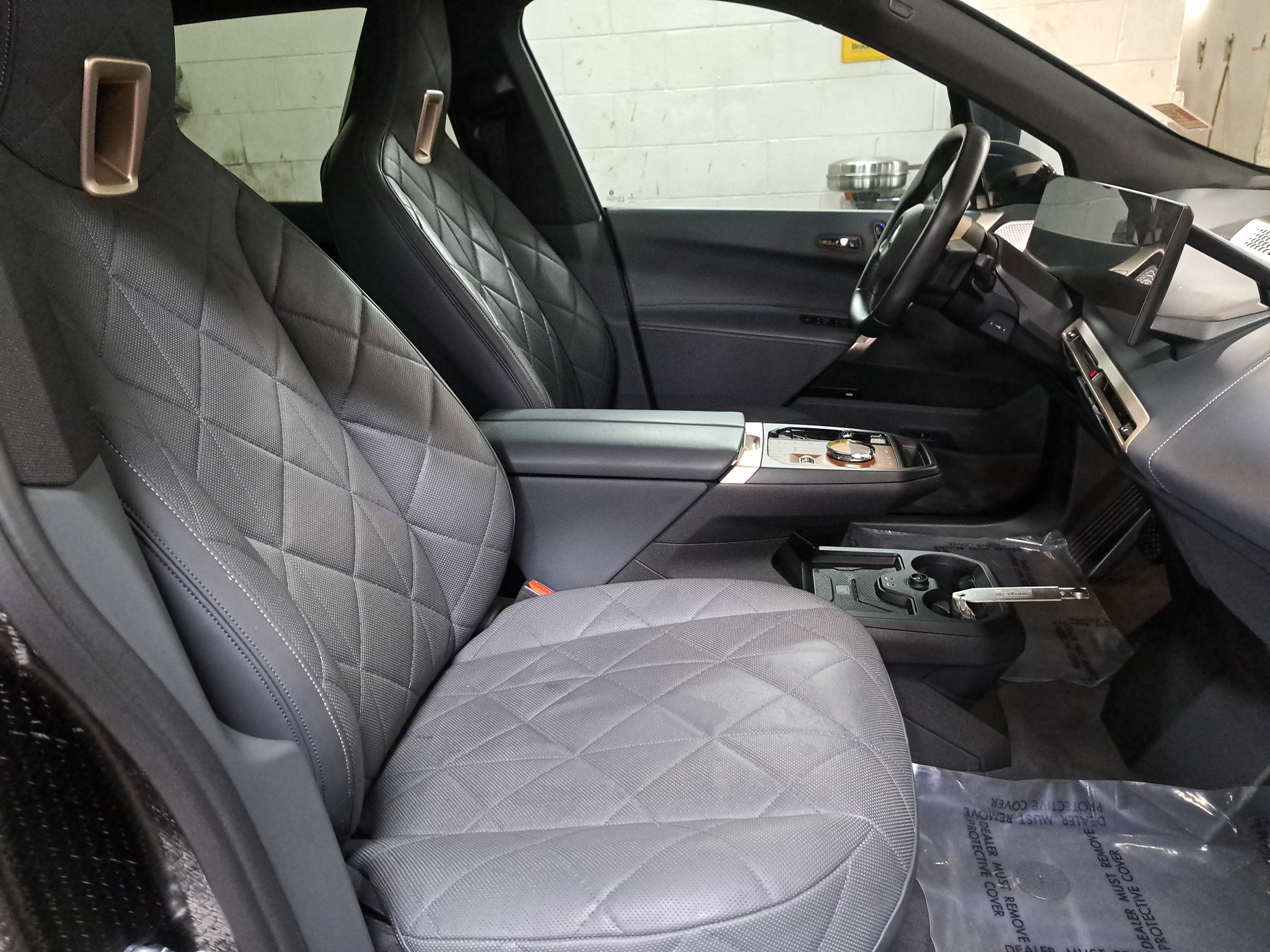 Certified 2023 BMW iX M60 AWD/4WD image 11