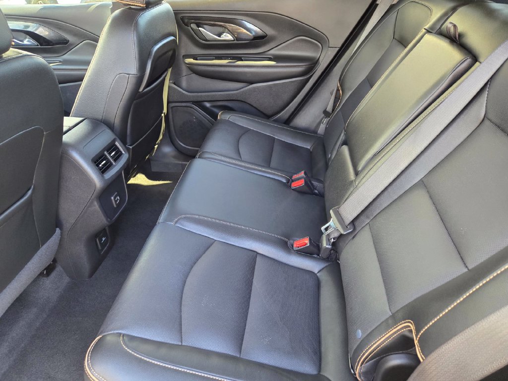 Used 2023 GMC Terrain AT4 AWD/4WD image 11