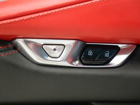 Used 2023 Chevrolet Corvette Stingray Premium Cpe w/ Z51 Performance Package RWD image 21
