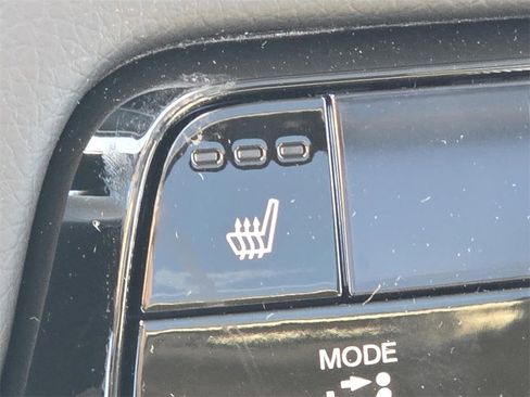 New 2025 Honda Pilot Touring image 8